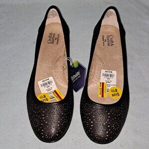 Croft & Barrow Ortholite 8.5M Black flats New with tags